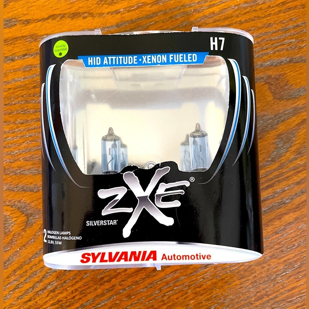 SYLVANIA H7 SILVERSTAR zXe HD XENON HEADLIGHTS (2) |PURE WHITE |NEW IN PACKAGING